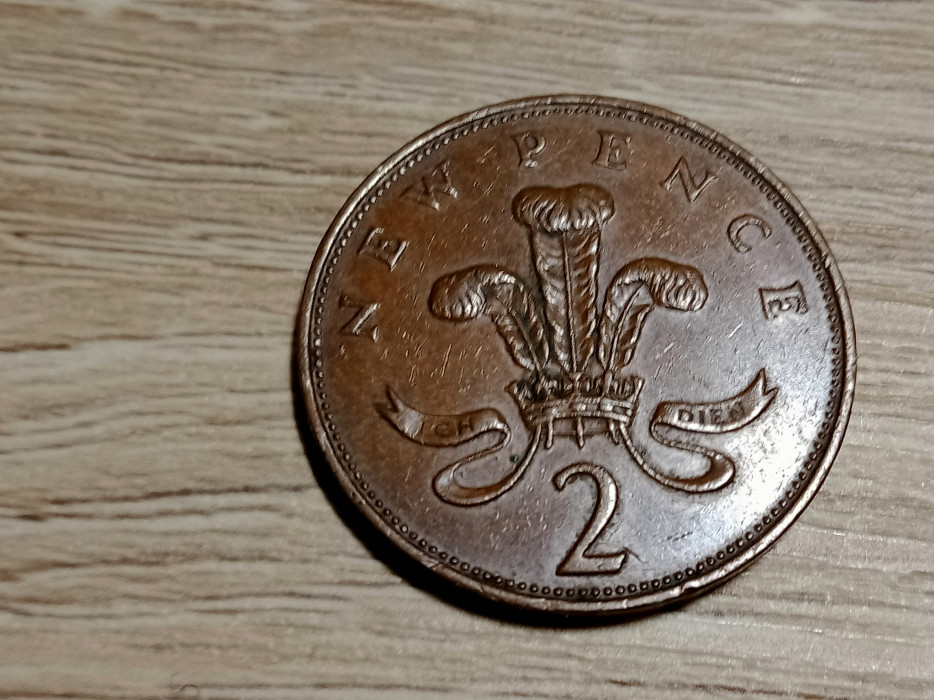 1971 New Pence 2P Queen Elizabeth II England Coin